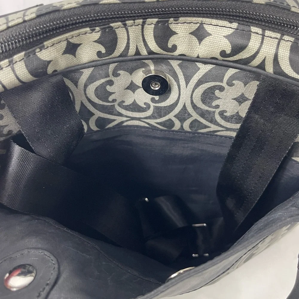 Petunia Pickle Bottom Baby Diaper Bag Black Grey - Picture 8 of 11
